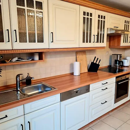 Im Rebennest - 3,5 Zkb Mit Terasse Und Garten An Den Weinbergen Ilbesheim bei Landau in der Pfalz