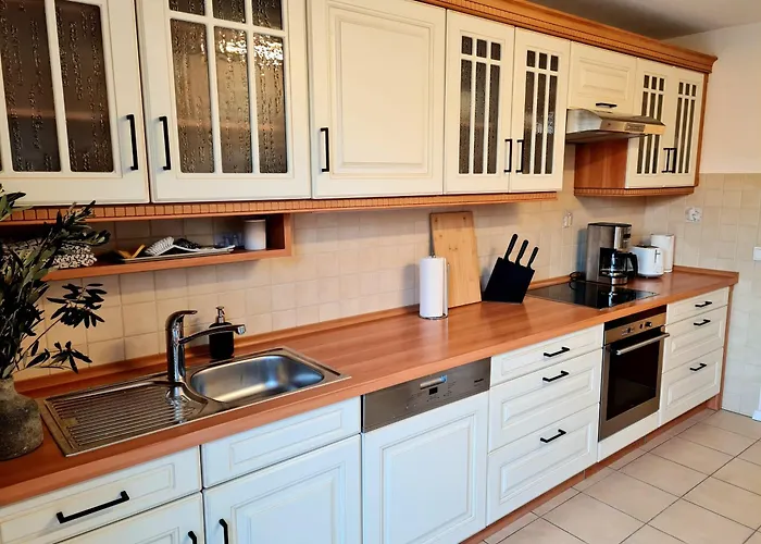 Im Rebennest - 3,5 Zkb Mit Terasse Und Garten An Den Weinbergen Ilbesheim bei Landau in der Pfalz